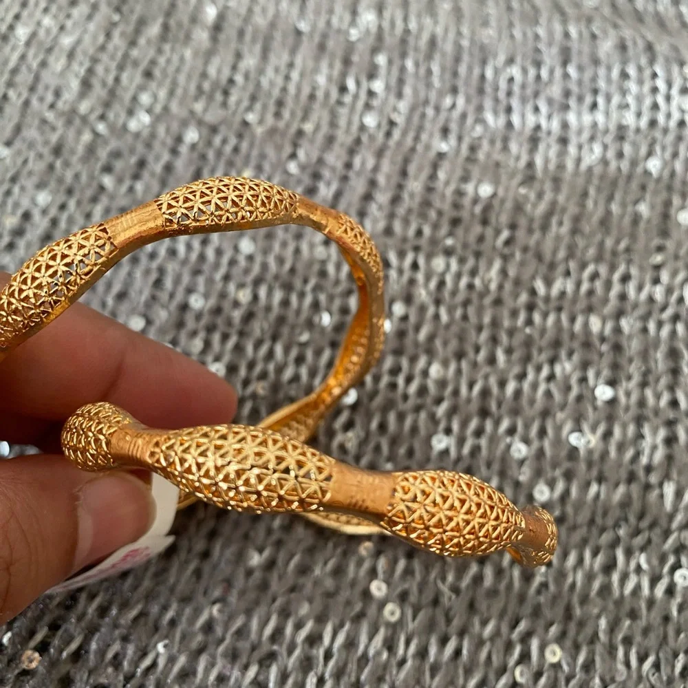 Jewelry - Picture 1 of 3